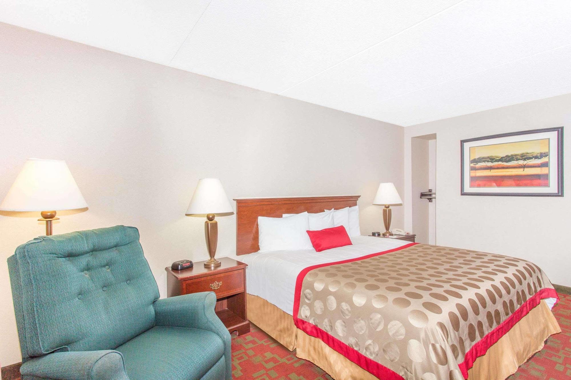 Ramada By Wyndham Hendersonville Exterior foto